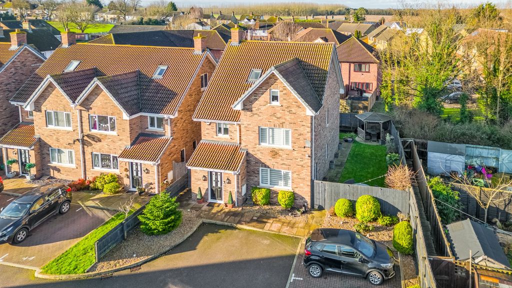 Property photo 1 of 32 3833874