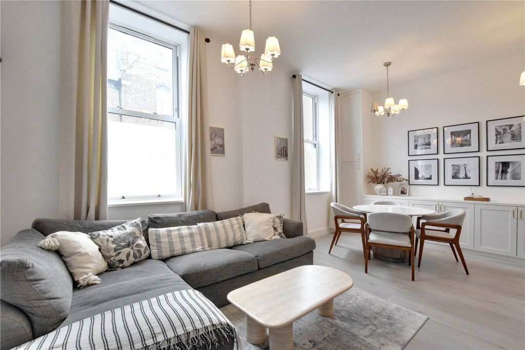 Property photo 2 of 23 Picture No. 06