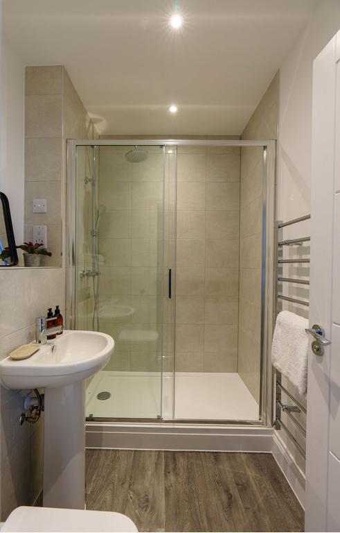 Property photo 3 of 10 Showhome Bathroom