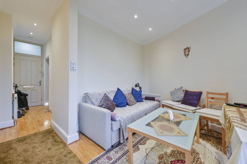Property photo 1 of 6