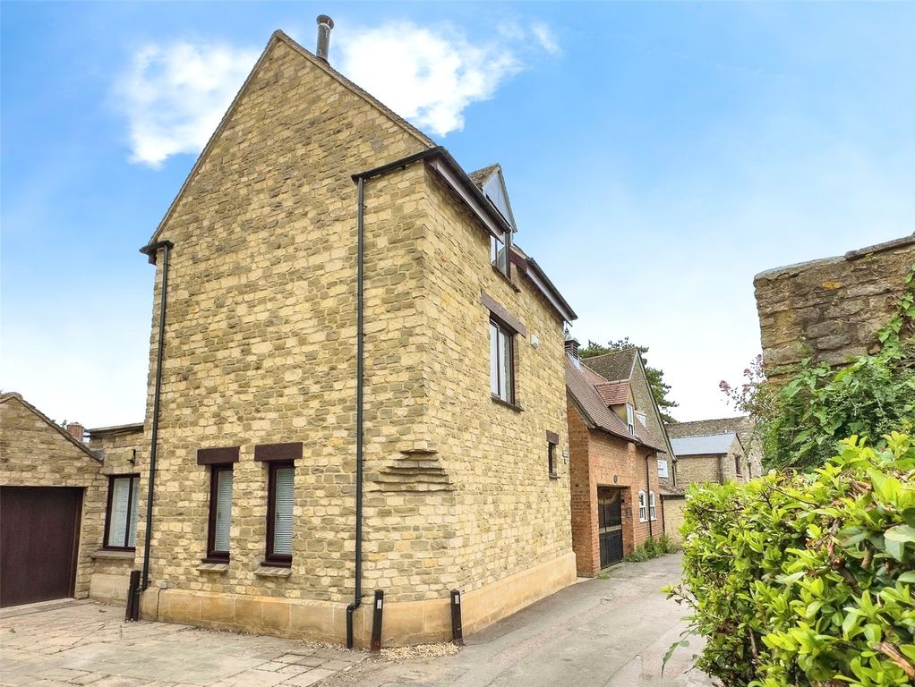 Property photo 2 of 34 External