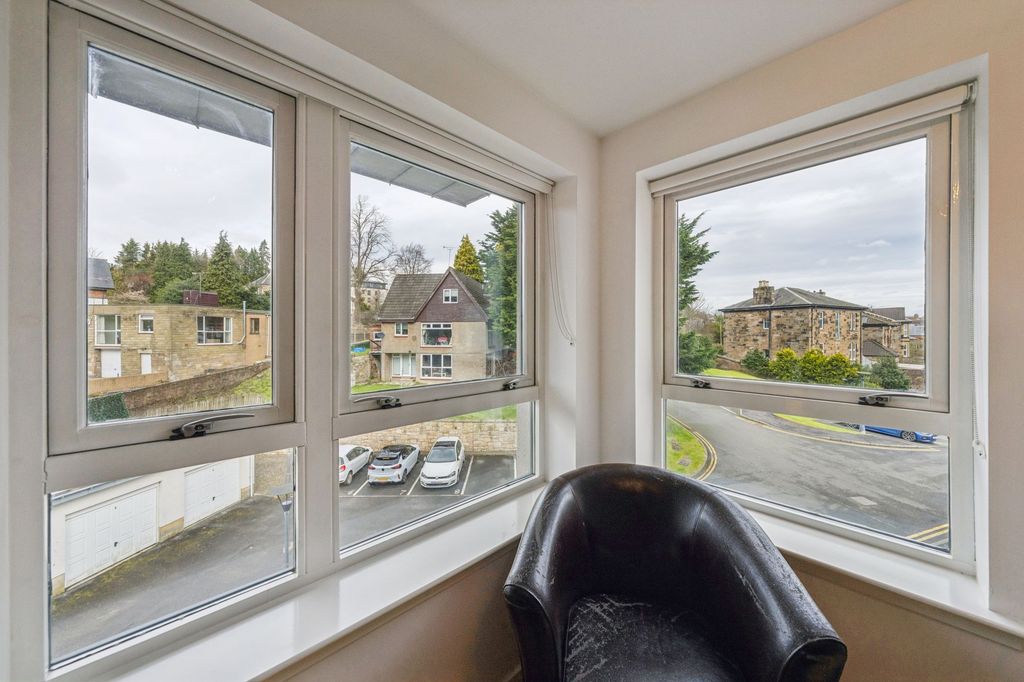 Additional image 5 of 3 bed flat for sale47 Cathkin Road, Flat 2/4, Langside, Glasgow G42