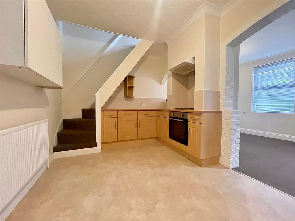 Property photo 2 of 12 1Gzspfwp2Ayrzz9Adv0Z8Mq-Dng.Jpg