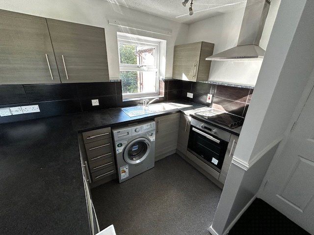 Property photo 2 of 7 Picture No. 13