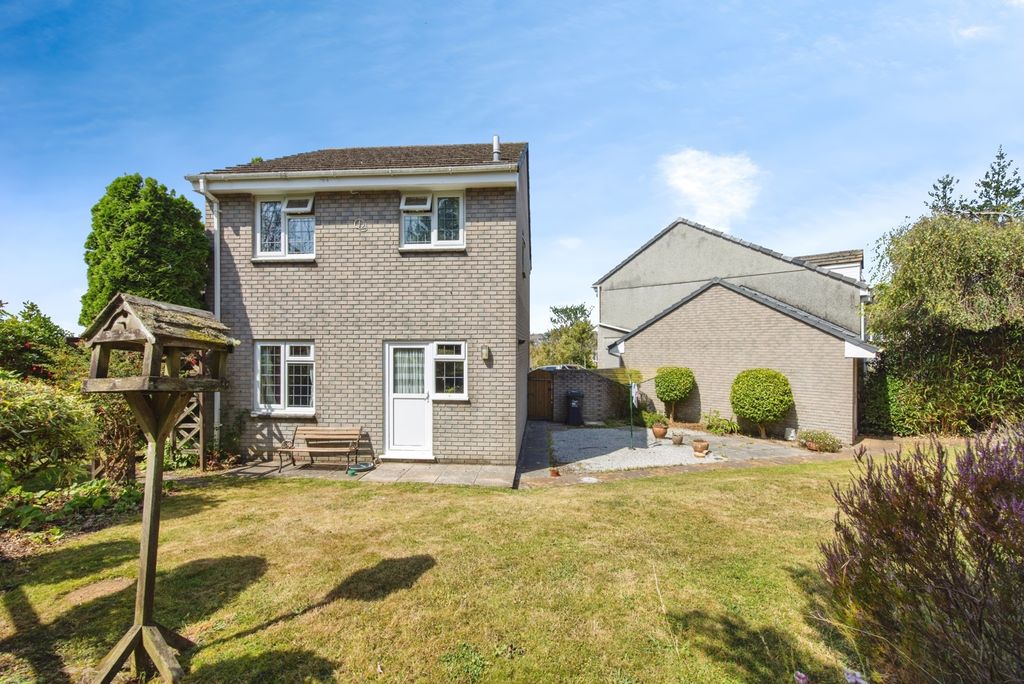 Property photo 1 of 17 Rear Garden