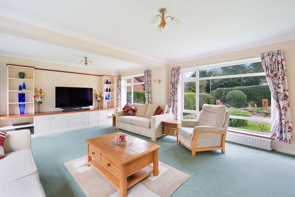 Property photo 3 of 18