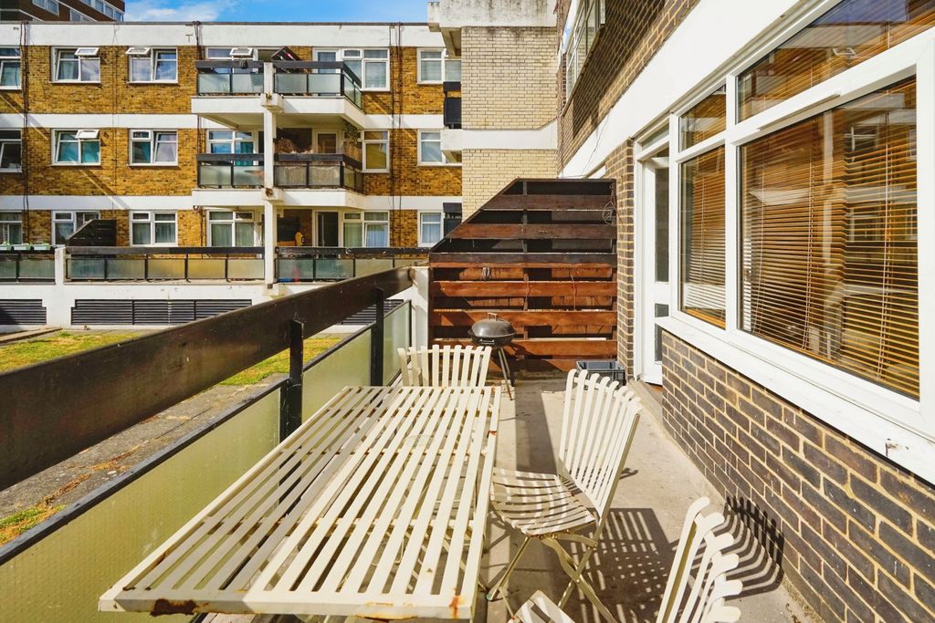 Property photo 1 of 23 Balcony