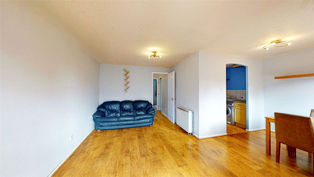 Property photo 2 of 10 Picture No. 17