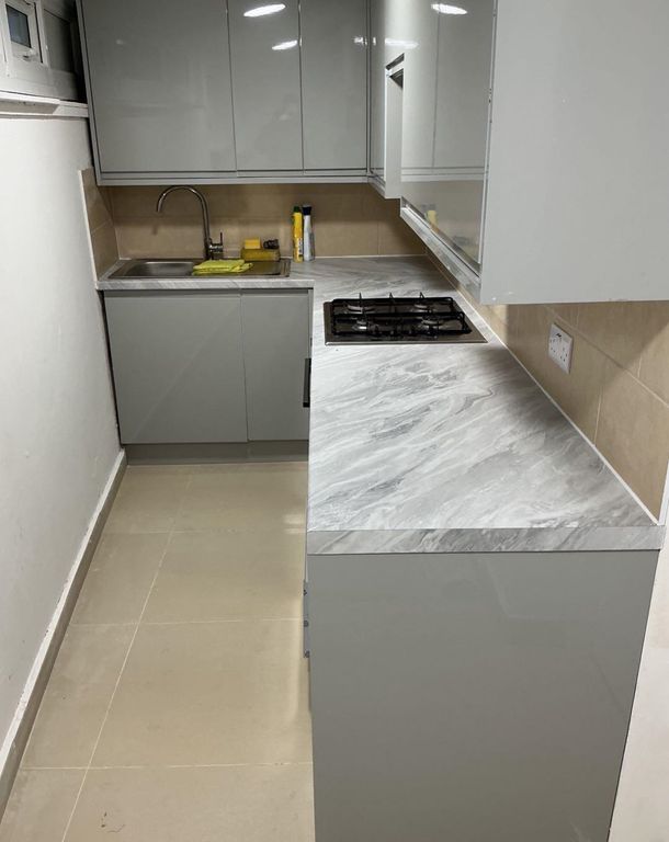 Property photo 3 of 8 Kitchen 1