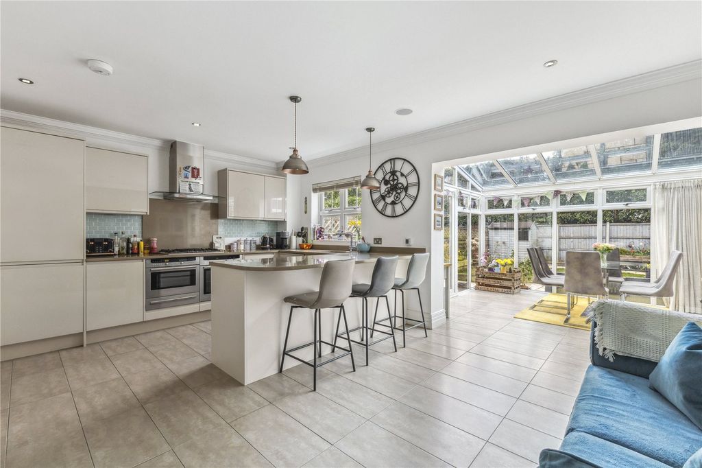 Property photo 2 of 14 Kitchen/Dining Room