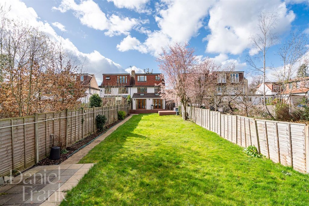 Property photo 1 of 34