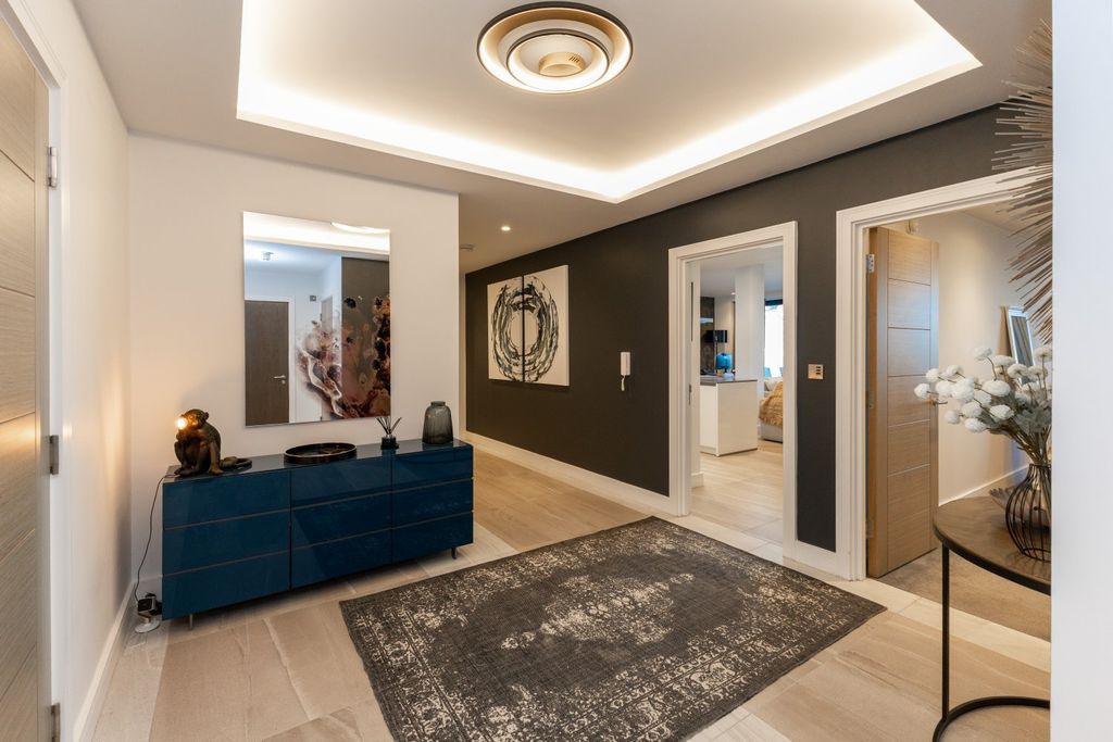 Property photo 3 of 22 Picture No. 09