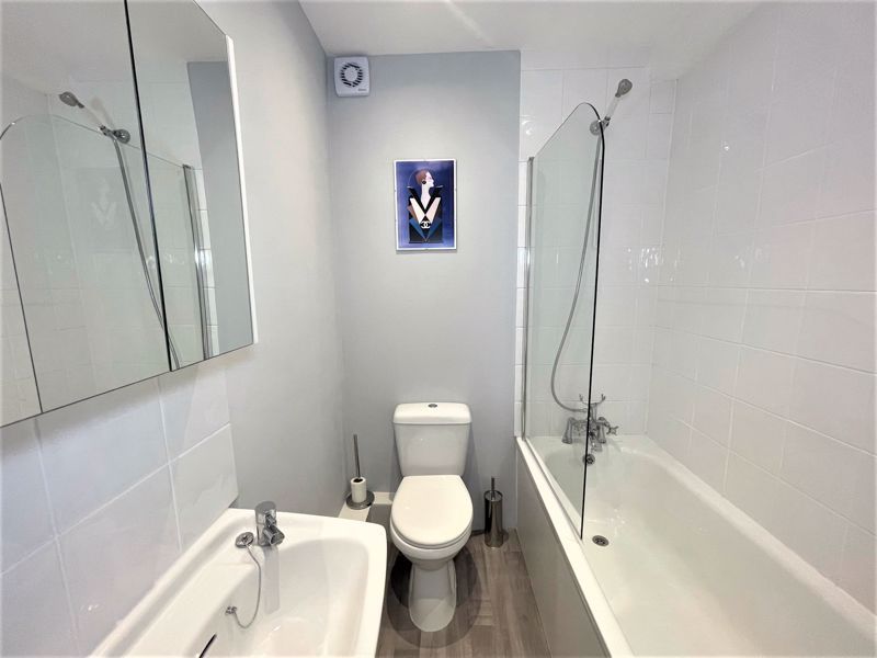 Property photo 3 of 15 Photo 9