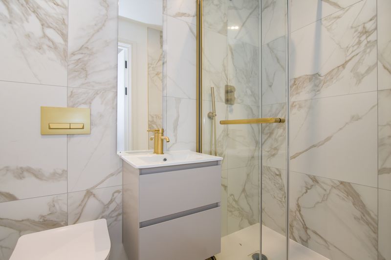 Additional image 8 of 2 bed flat for sale14 Windsor Gardens, Windsor Road, Penarth CF64