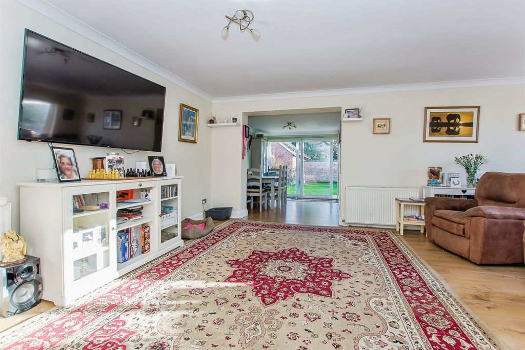 Property photo 3 of 18