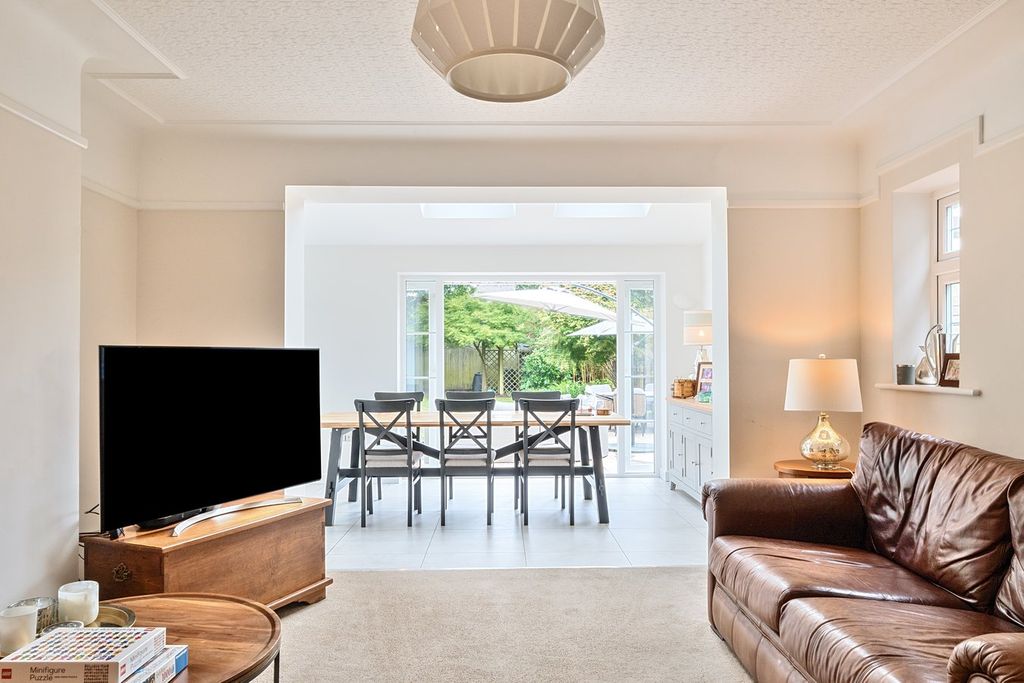 Property photo 3 of 19