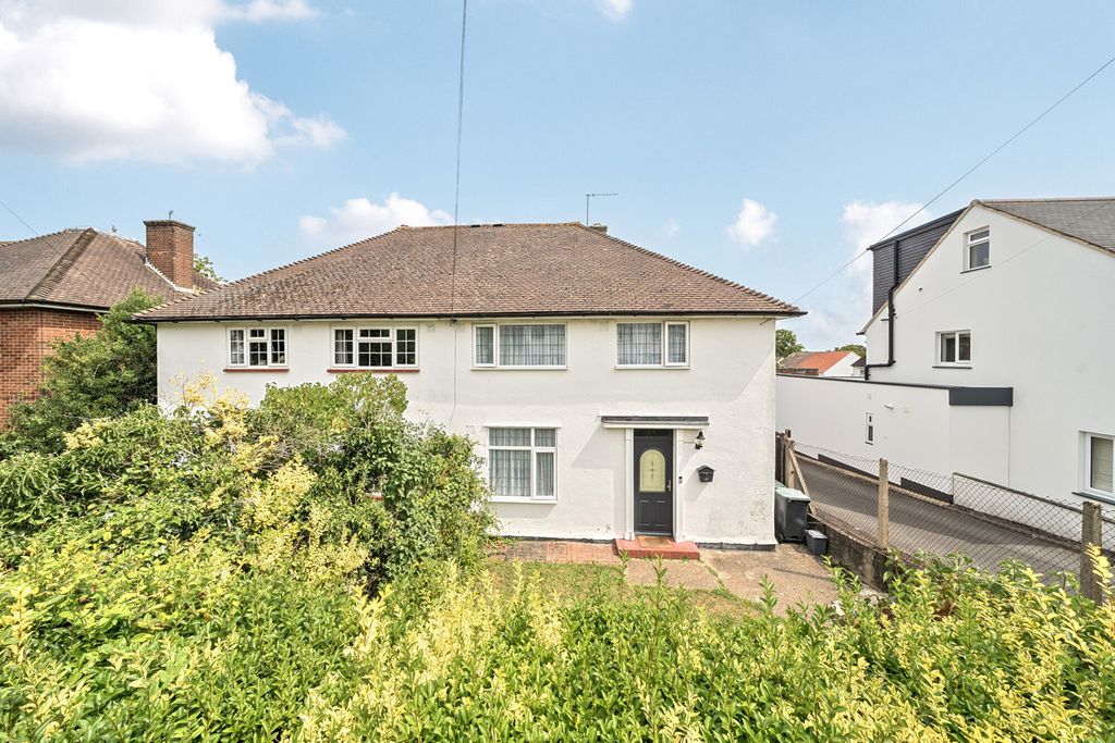 Property photo 1 of 24 1335737-1-689495d...