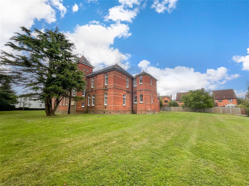 Property photo 2 of 10 Front Elevation