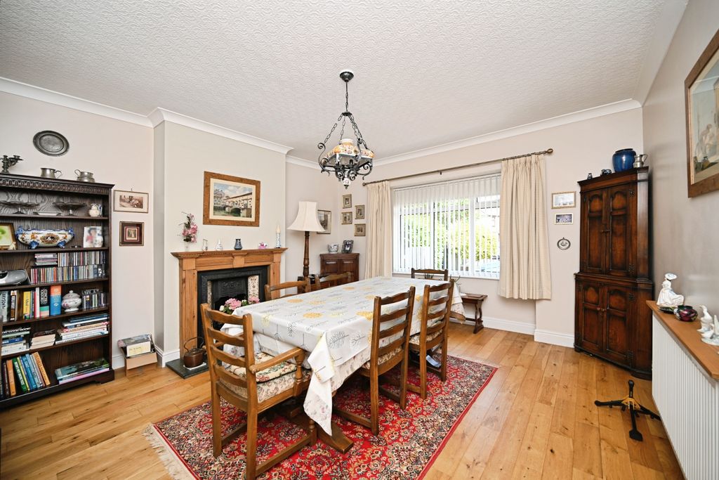 Property photo 3 of 24