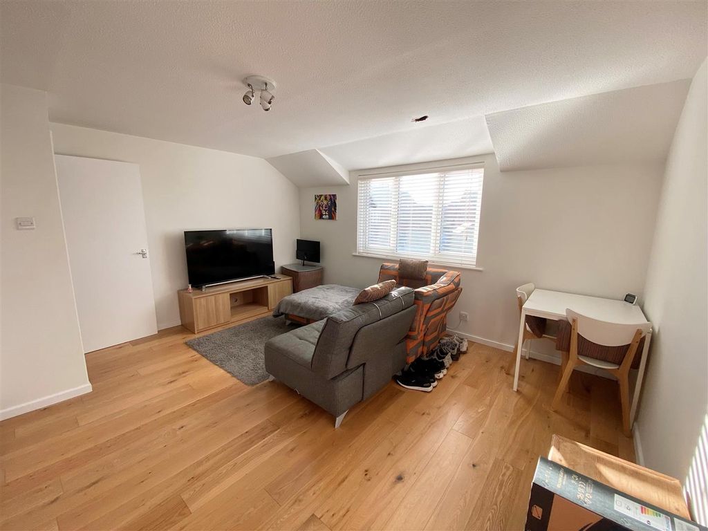 Property photo 3 of 8 7.Jpg