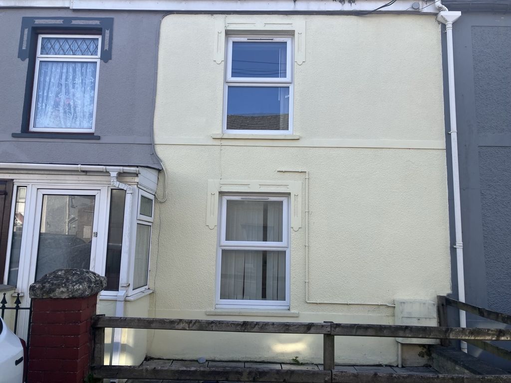 Property photo 1 of 8 Img_6103