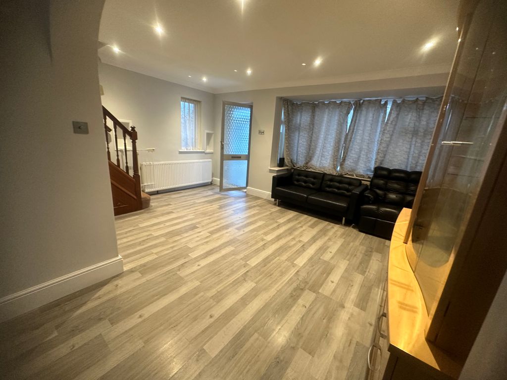 Property photo 1 of 25
