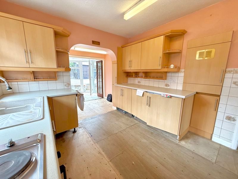Property photo 3 of 22 Kitchen