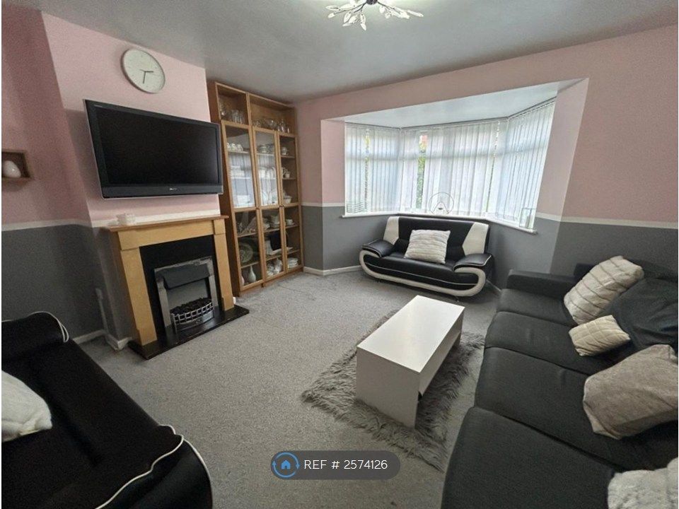 Property photo 2 of 10 Large Reception Room