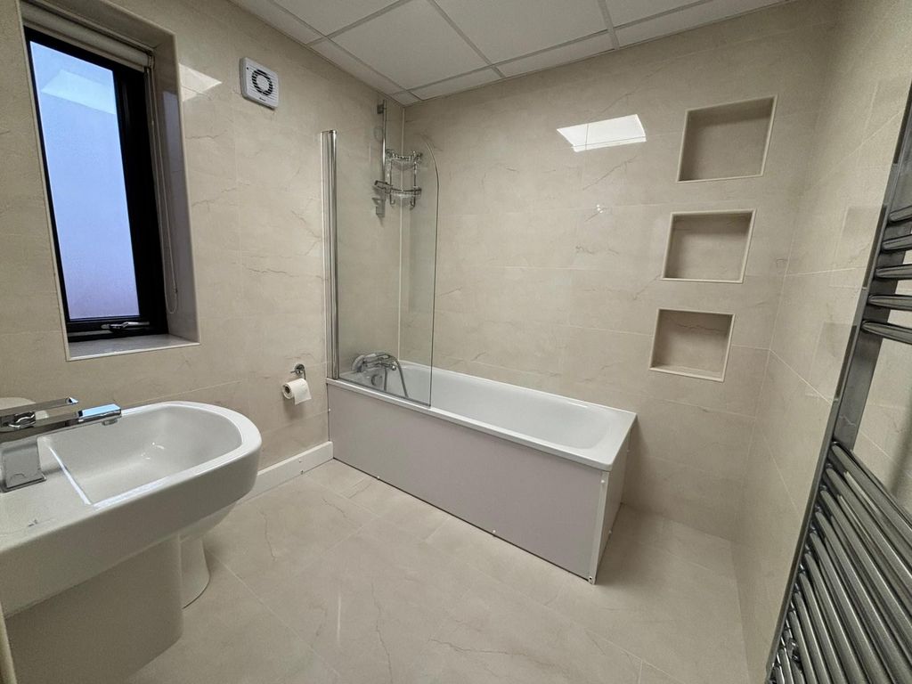 Property photo 2 of 5 Living Room