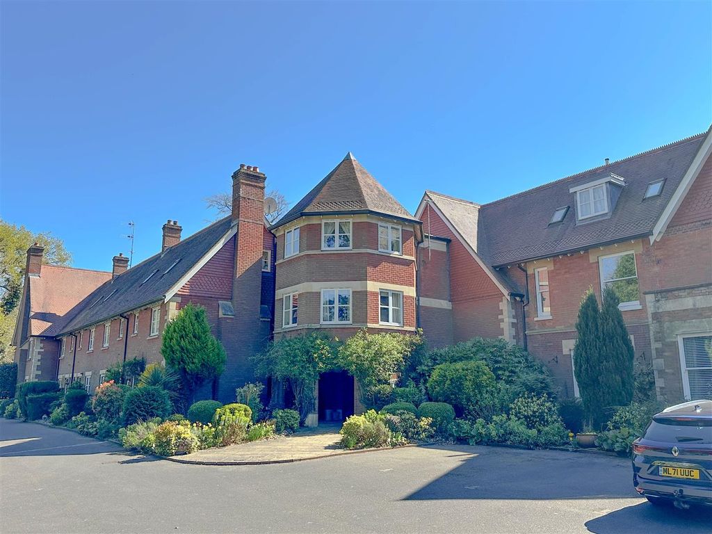 Property photo 1 of 13 1