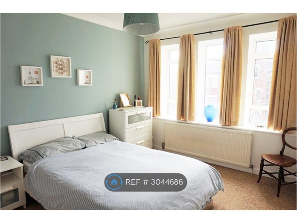 Property photo 1 of 7 Bedroom 1
