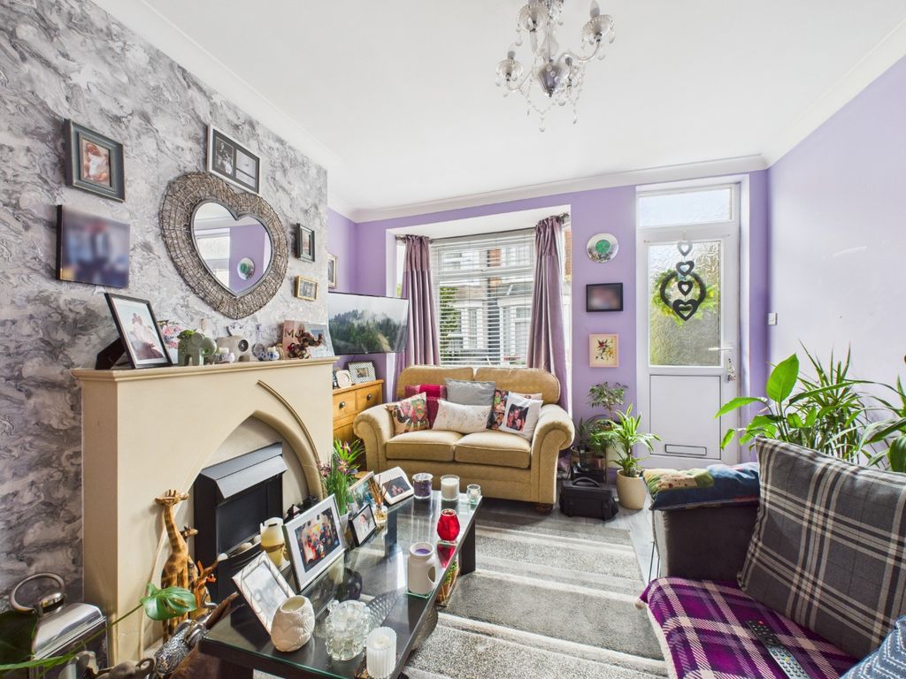 Property photo 3 of 10 4462068