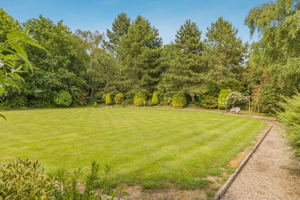 Property photo 3 of 17