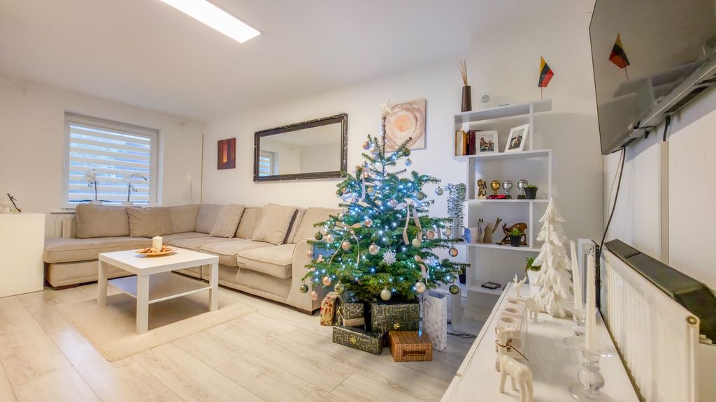 Property photo 2 of 21 20251223_122359