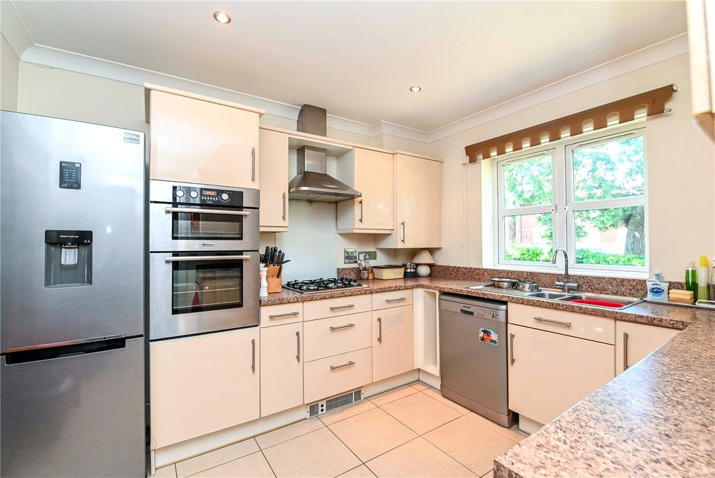 Property photo 3 of 21 Picture No. 04