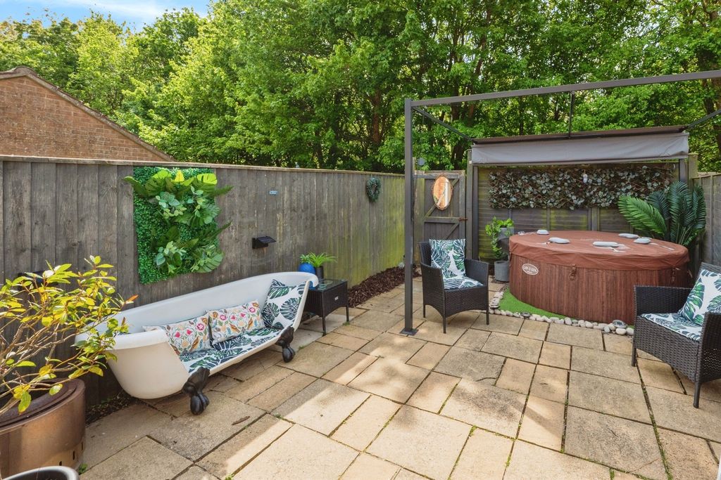 Property photo 3 of 18