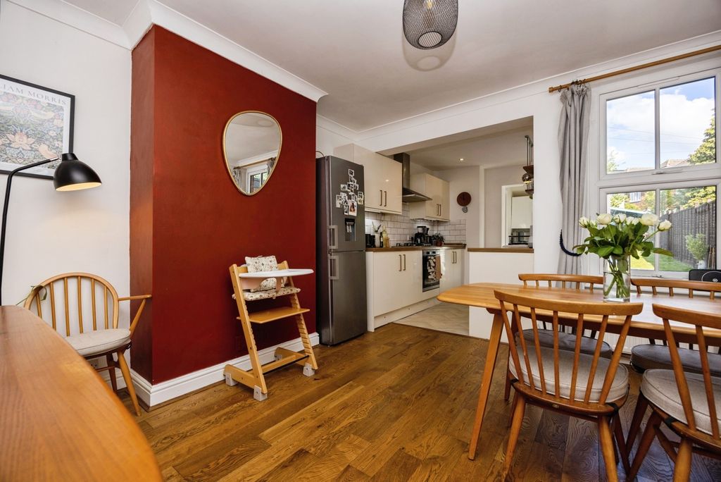 Property photo 2 of 17 Pbox-Img.Jpg