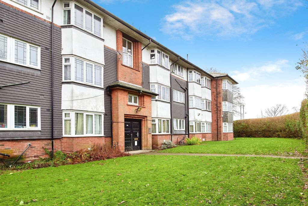 Property photo 1 of 15