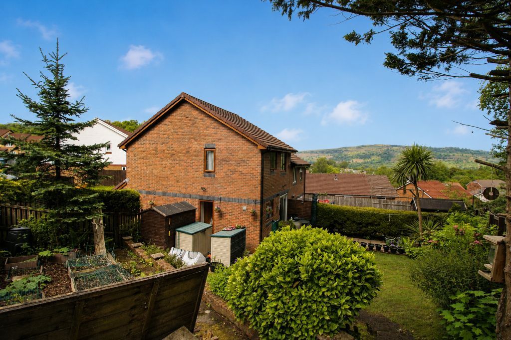 Property photo 3 of 18 Rear Garden