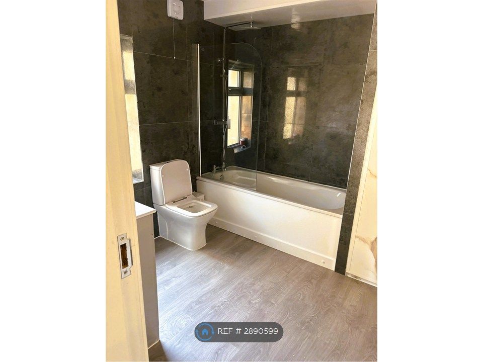 Property photo 3 of 8 Main Bathroom