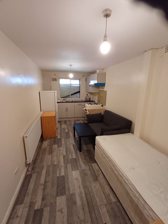 Property photo 1 of 4