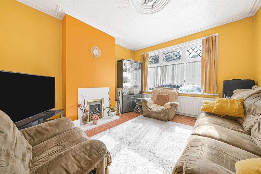 Property photo 3 of 14 04.Jpg