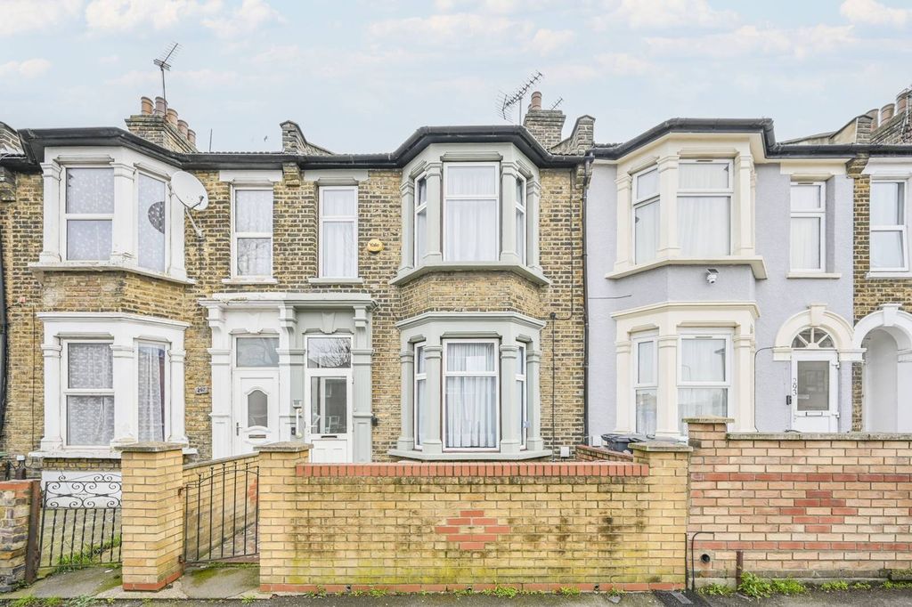 Property photo 1 of 20