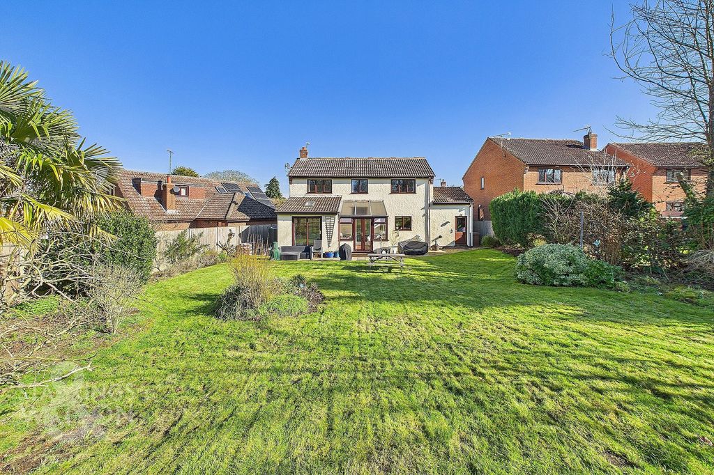 Property photo 1 of 26