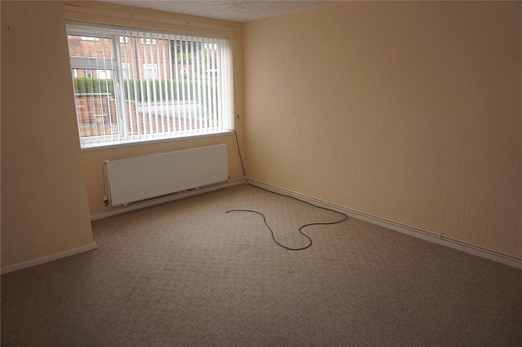 Property photo 2 of 7 Picture No. 11