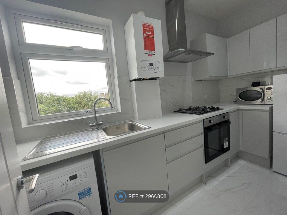 Property photo 2 of 5 Kitchen