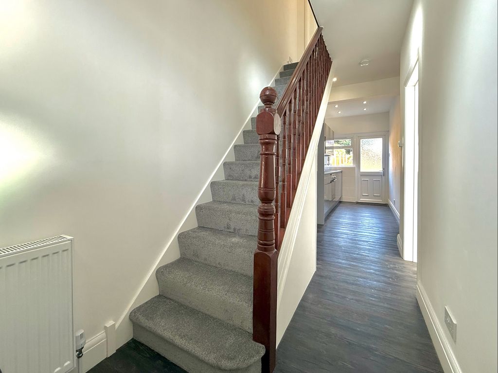 Property photo 2 of 15 Entrance Hallway
