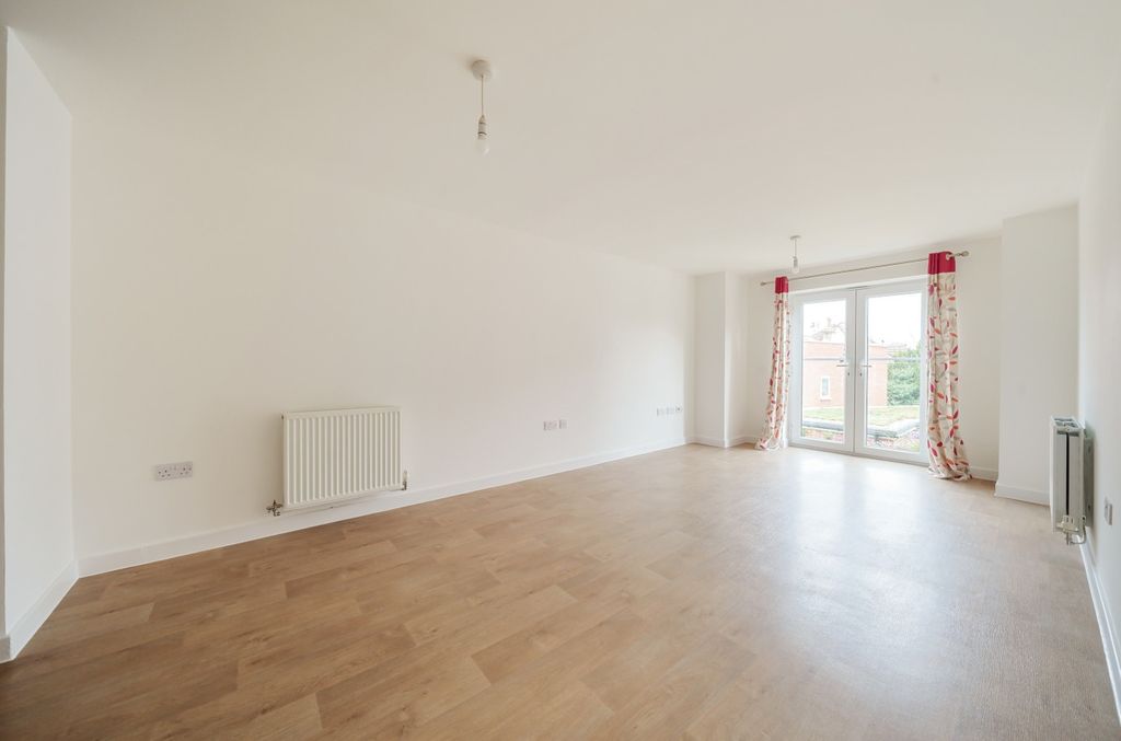 Property photo 3 of 13 Reception Room