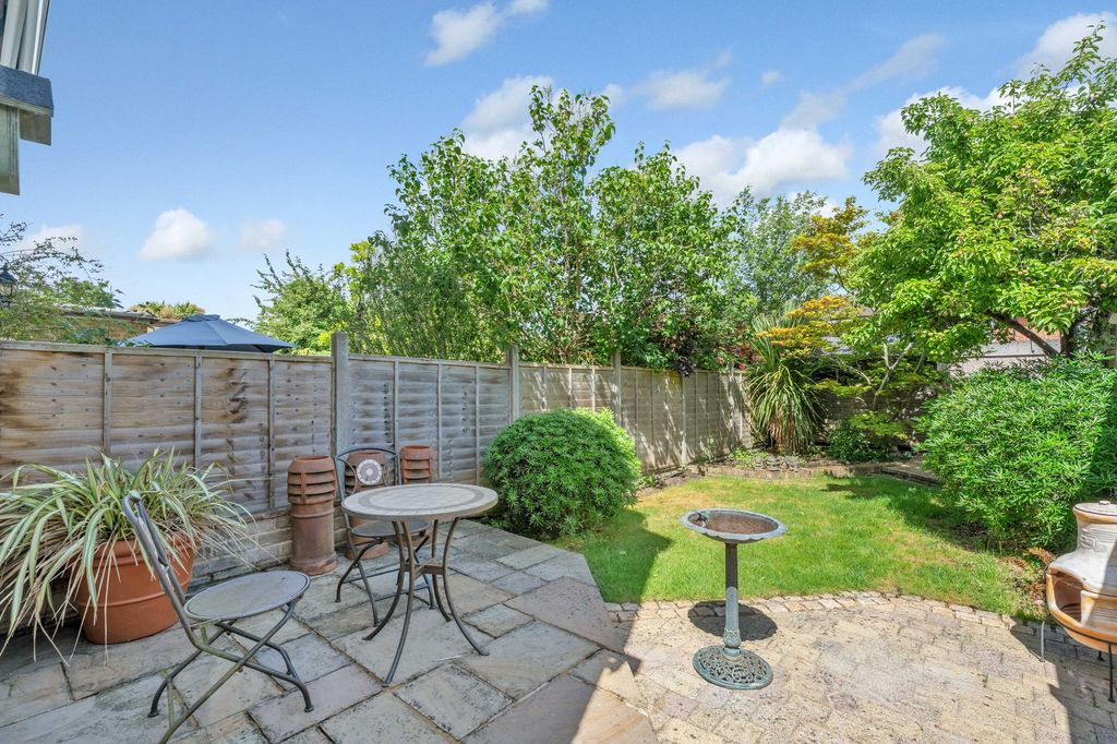 Property photo 2 of 14
