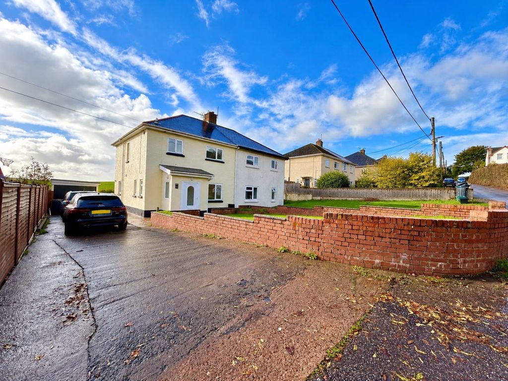 Property photo 1 of 28